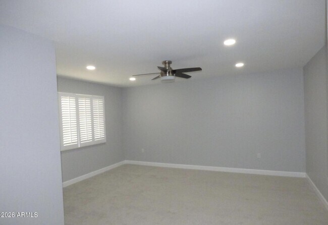 Building Photo - 18413 N Welk Dr