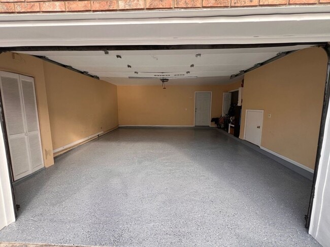 Building Photo - 77 Sumo Village Ct
