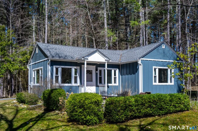 Building Photo - 474 US-7