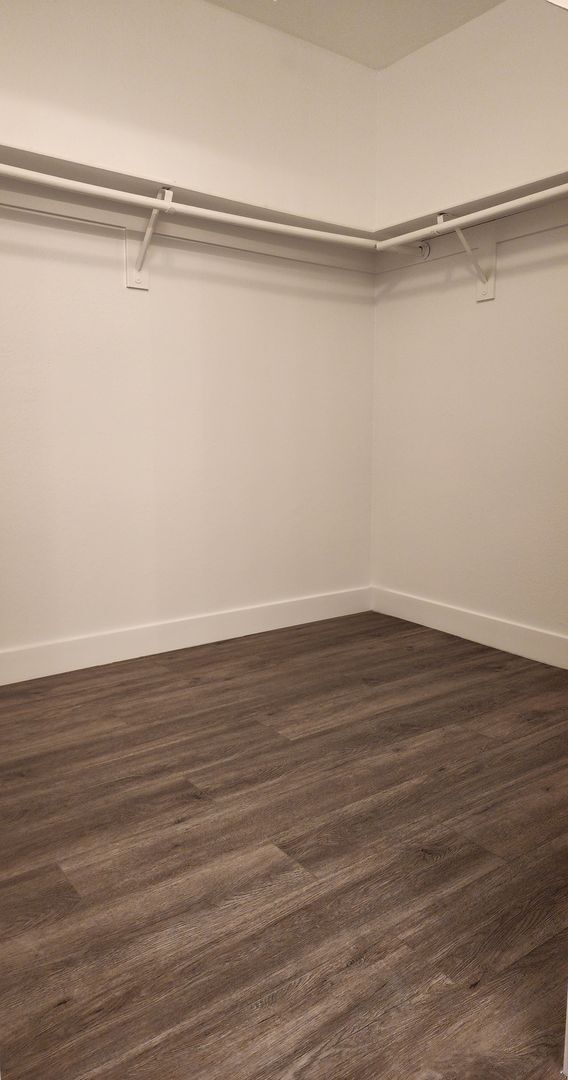 Building Photo - Gorgeous 2 bedroom newly renovated upstairs corner condo in gated community with pool & hill side...