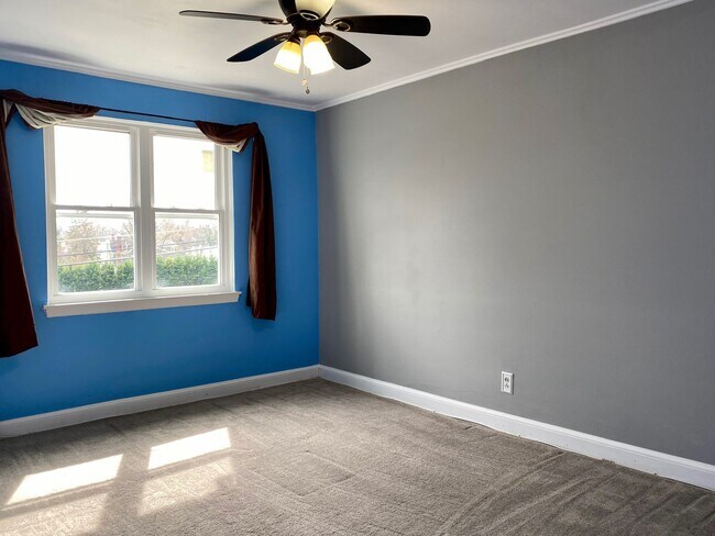 Building Photo - Charming 3 Bedroom/1.5 Bathroom Townhome in Towson, MD!