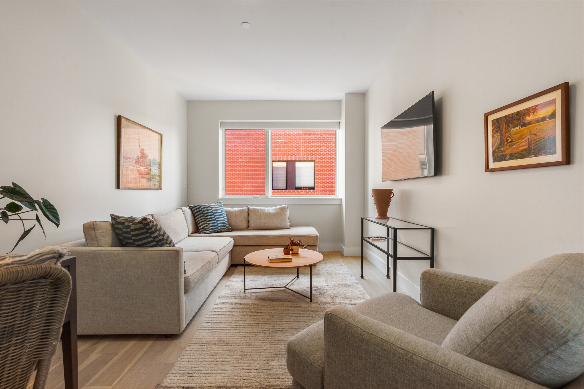 Building Photo - 383 Commercial St