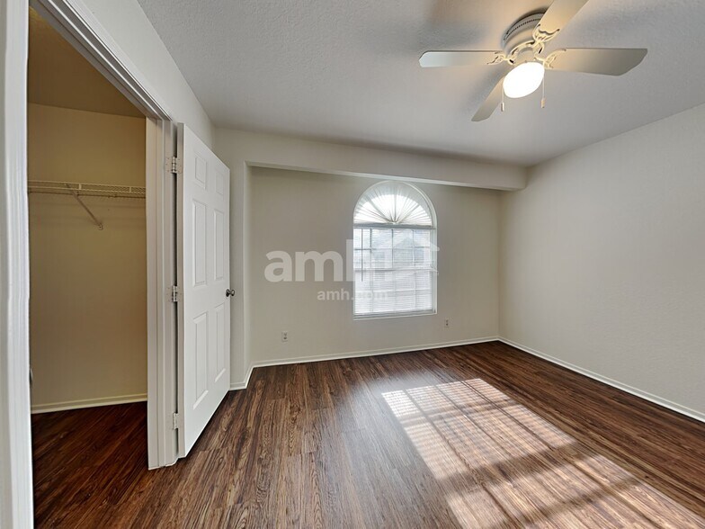 Building Photo - 7636 Connemara Ave