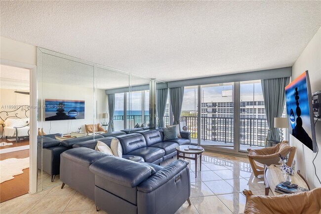 Building Photo - 525 N Ocean Blvd