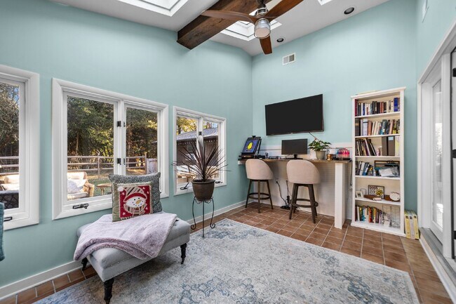 Building Photo - Nestled in the heart of Charlotte, this ch...