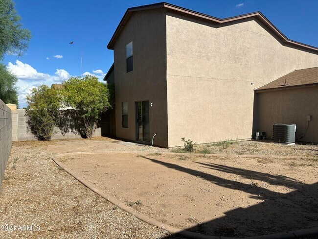 Building Photo - 2488 E Meadow Lark Way