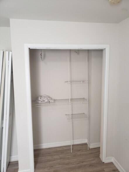 Building Photo - 1322 N 17th St