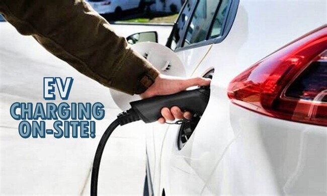 Building Photo - 2811 N Oakland Forest Dr