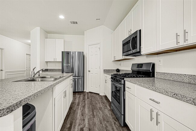 Building Photo - 3022 Sandpiper St