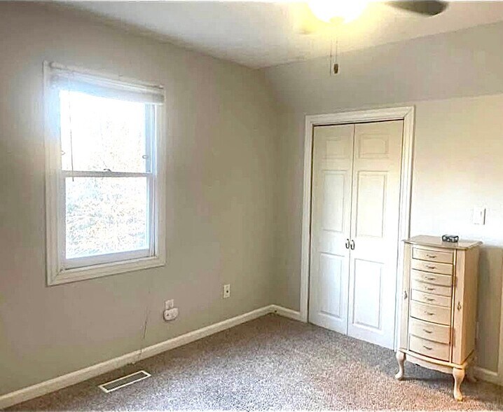 Building Photo - 3141 Russell Way Ln