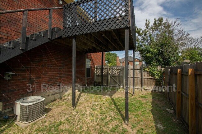 Building Photo - 436 Chestnut Ln