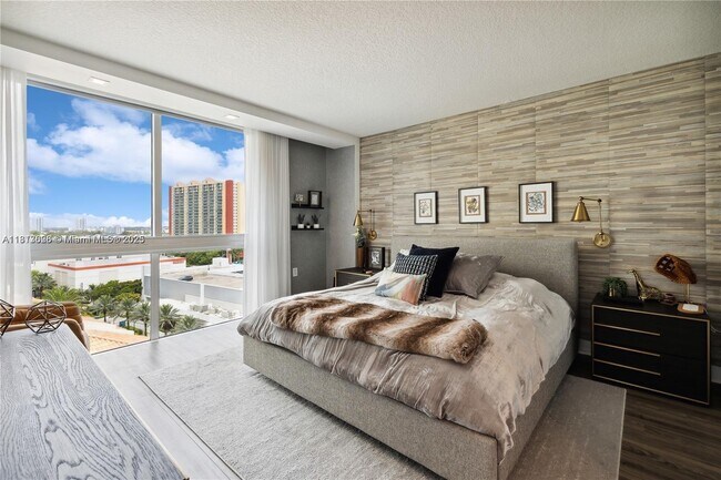 Building Photo - 200 Sunny Isles Blvd