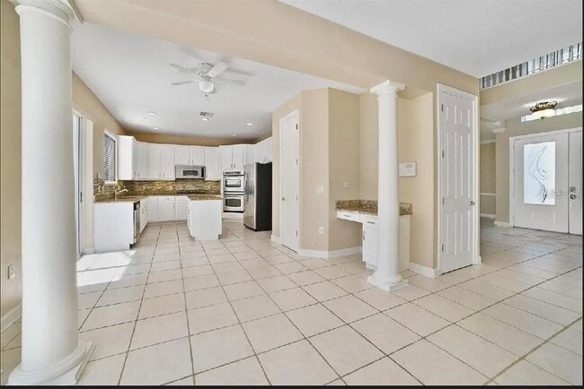 Building Photo - 2301 Roat Dr