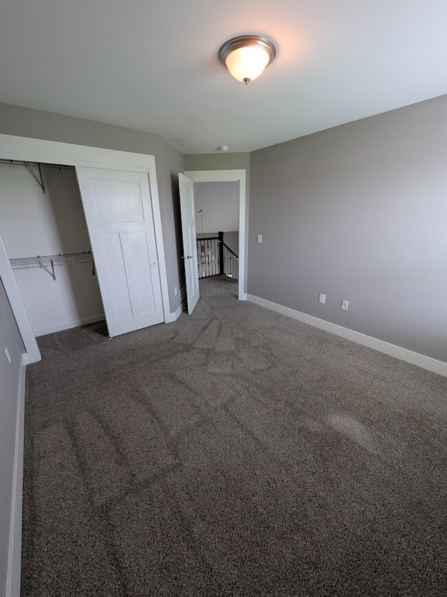 Building Photo - 1520 Foxwood Pass