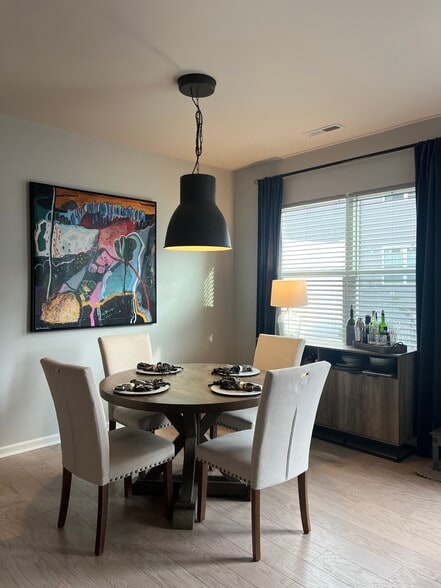 Building Photo - 7002 Fairmile Run