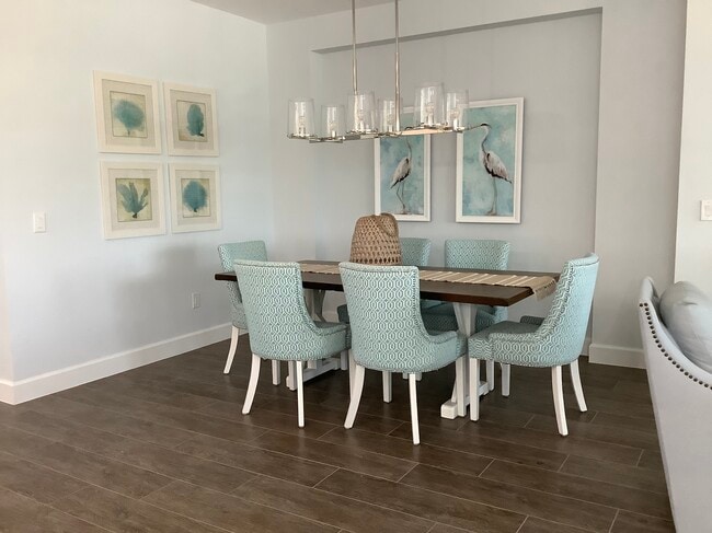 Building Photo - 424 Tropics Ave