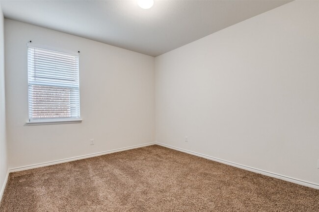 Building Photo - 905 Philadelphia St