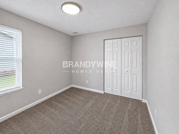 Building Photo - 2979 Rexford St