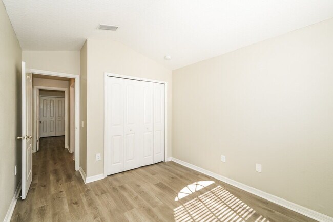Building Photo - 6934 Waterbrook Ct