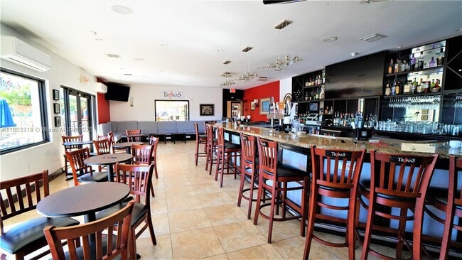 Building Photo - 3823 Estepona Ave