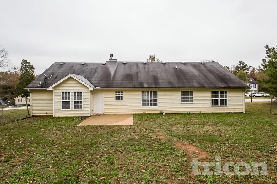 Building Photo - 165 Aspen Forest Dr