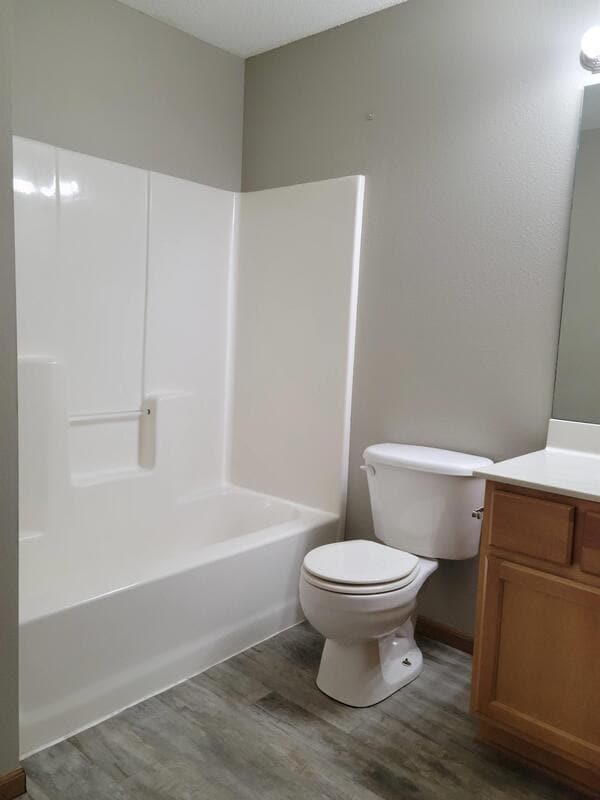 Building Photo - 424 Cedar Pl