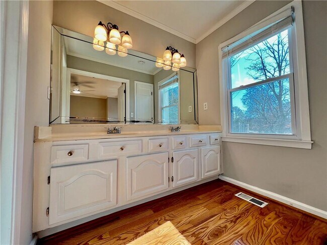 Building Photo - 215 Brantley Rd