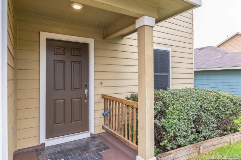 Building Photo - 2326 Camberly View