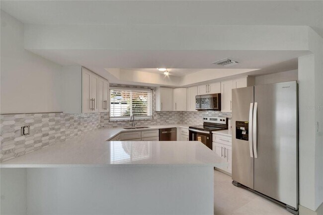 Building Photo - 1492 Sea Gull Dr S