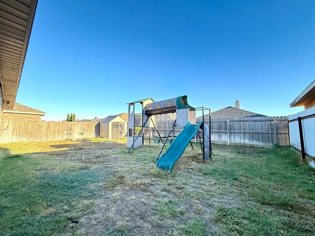 Building Photo - 806 E 98th St