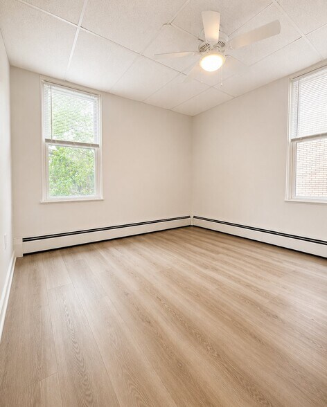 Building Photo - 61 N Linwood Ave