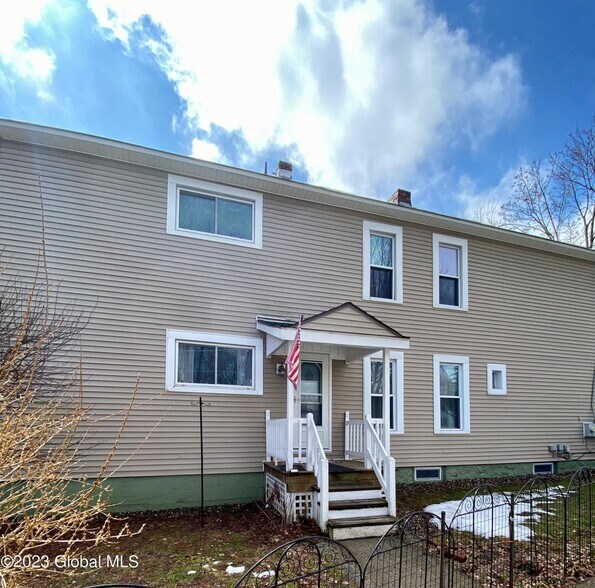 Side View of Home - 104 Catherine St