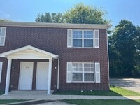 Building Photo - 1510 Center Pointe Dr