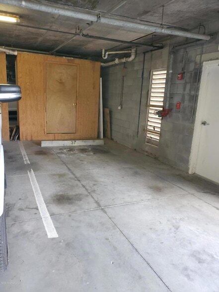 Building Photo - 3740 Ocean Beach Blvd