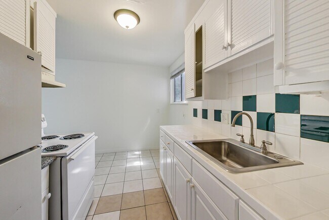 Floorplan - 1828 28th Avenue