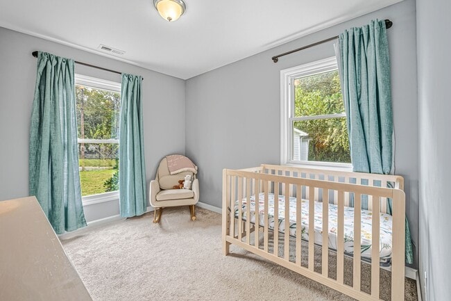 Building Photo - 2601 Bristol Pl