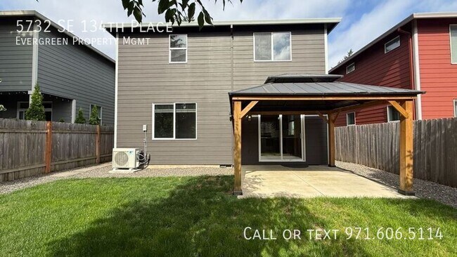 Building Photo - 5732 SE 134th Pl