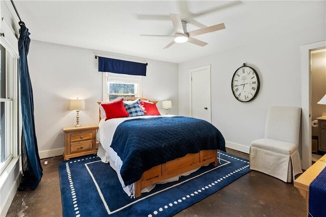 Building Photo - 4035 Lacey Dr