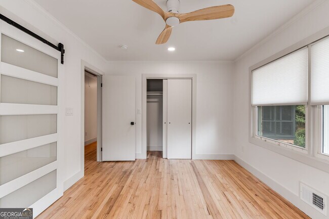 Building Photo - 493 Sybil Ln SE