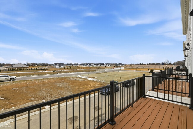 Building Photo - 420 Elite St