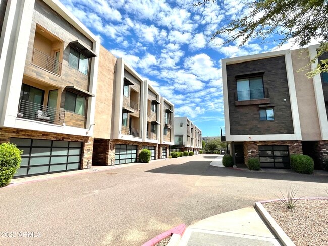 Building Photo - 3233 N 70th St