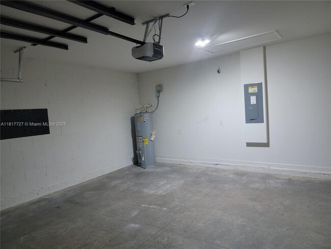 Building Photo - 3281 Roxbury Pl SW