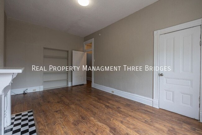 Building Photo - 3411 Cherokee St