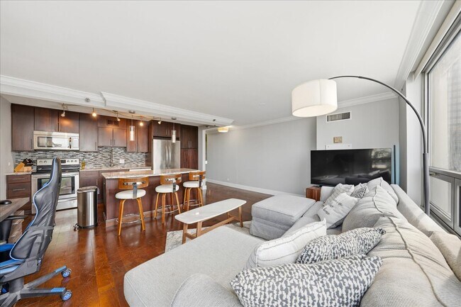 Building Photo - 440 N Wabash Ave