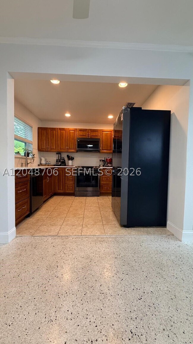 Building Photo - 3781 Jackson -