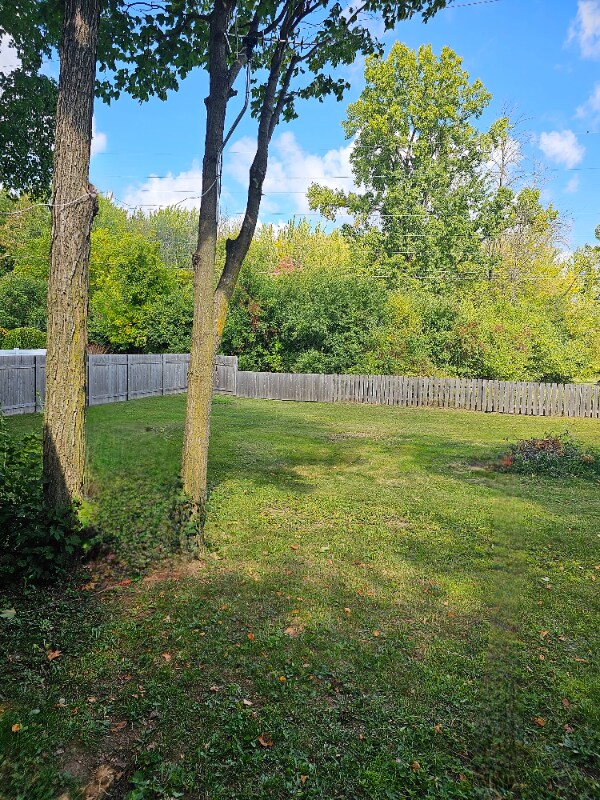 Building Photo - 730 Indianwood Ct