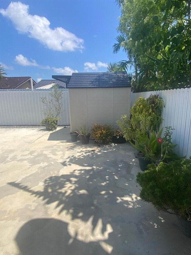 Building Photo - 14730 SW 57th Terrace