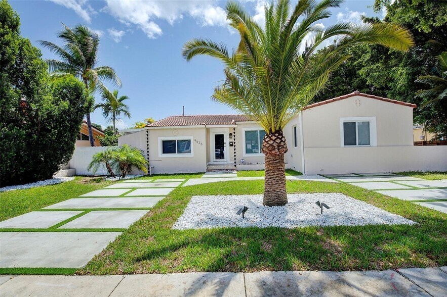 Building Photo - 9425 N Miami Ave