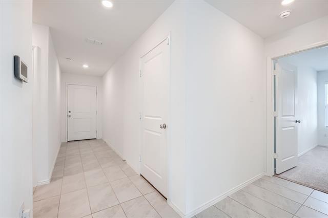 Building Photo - 1799 Courage Crk