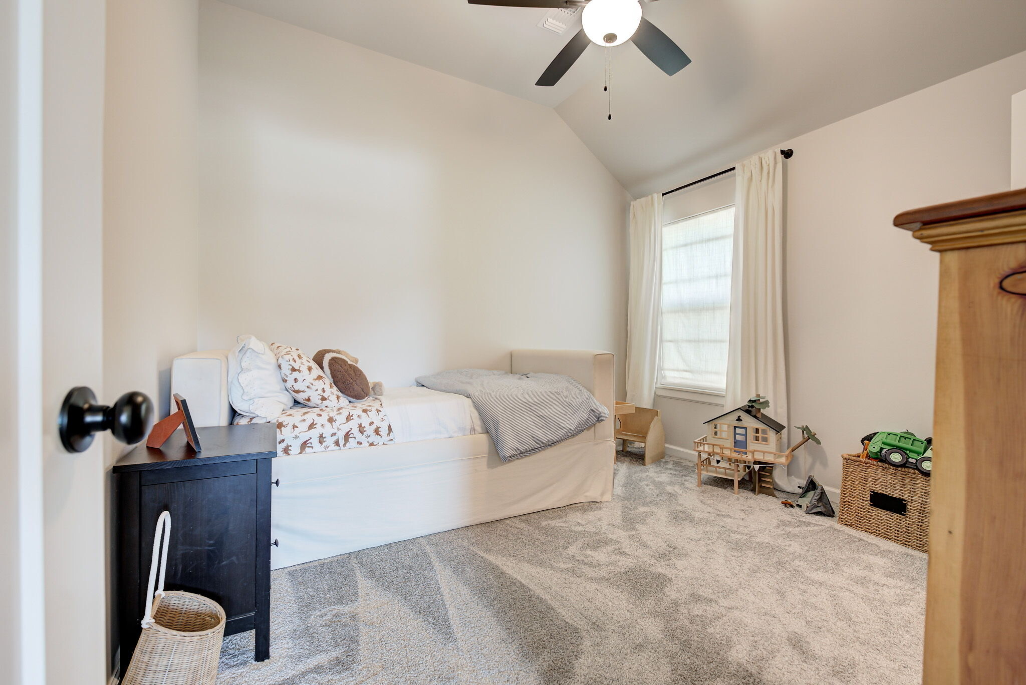 Bedroom #1 - 817 Scully Rd